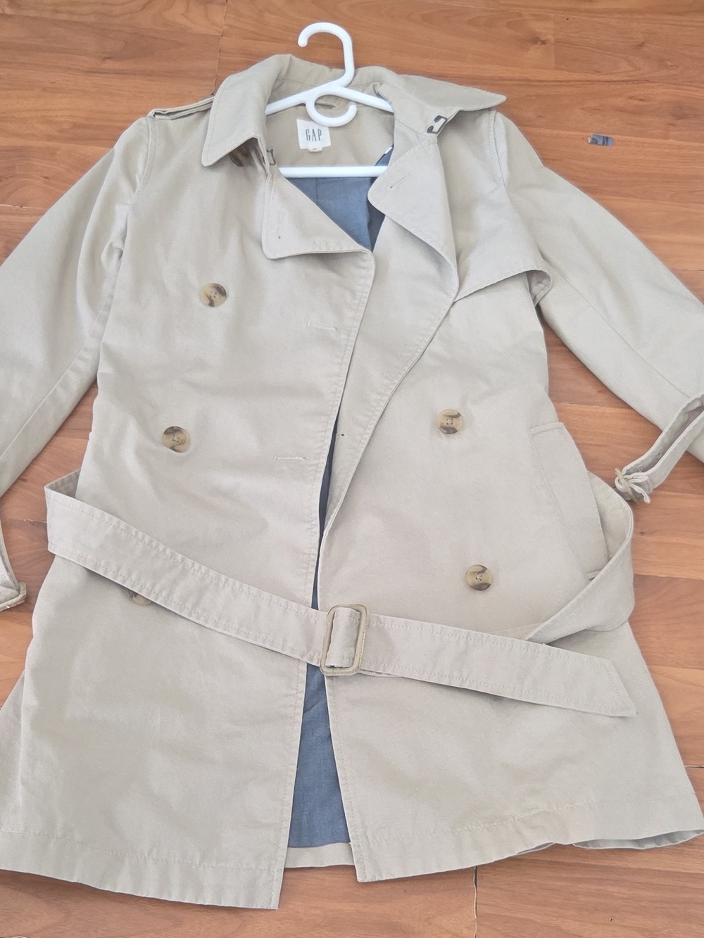 GAP Classic Beige Trench Coat